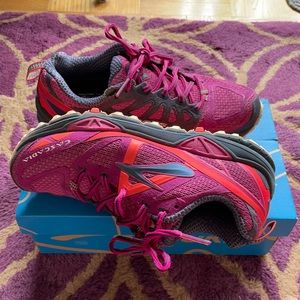 Brooks cascadia 9 trail running shoe
